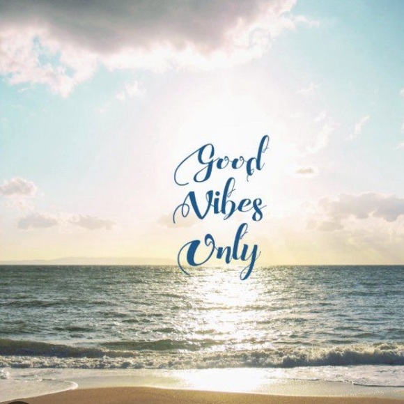 LIKE❤️THIS LISTING TO BE NOTIFIED WHEN I GO LIVE! - Picture 7 of 7